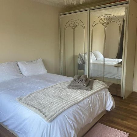 Single And Doubles Rooms Close To Central Londra Esterno foto