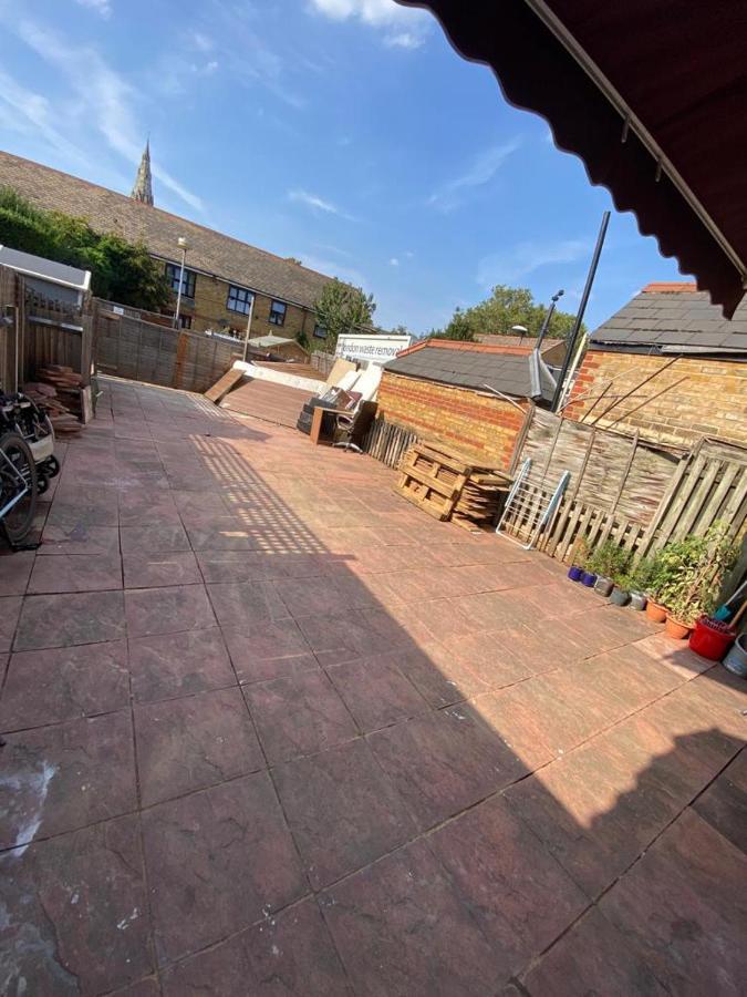 Single And Doubles Rooms Close To Central Londra Esterno foto