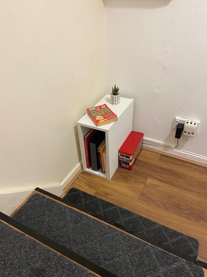 Single And Doubles Rooms Close To Central Londra Esterno foto